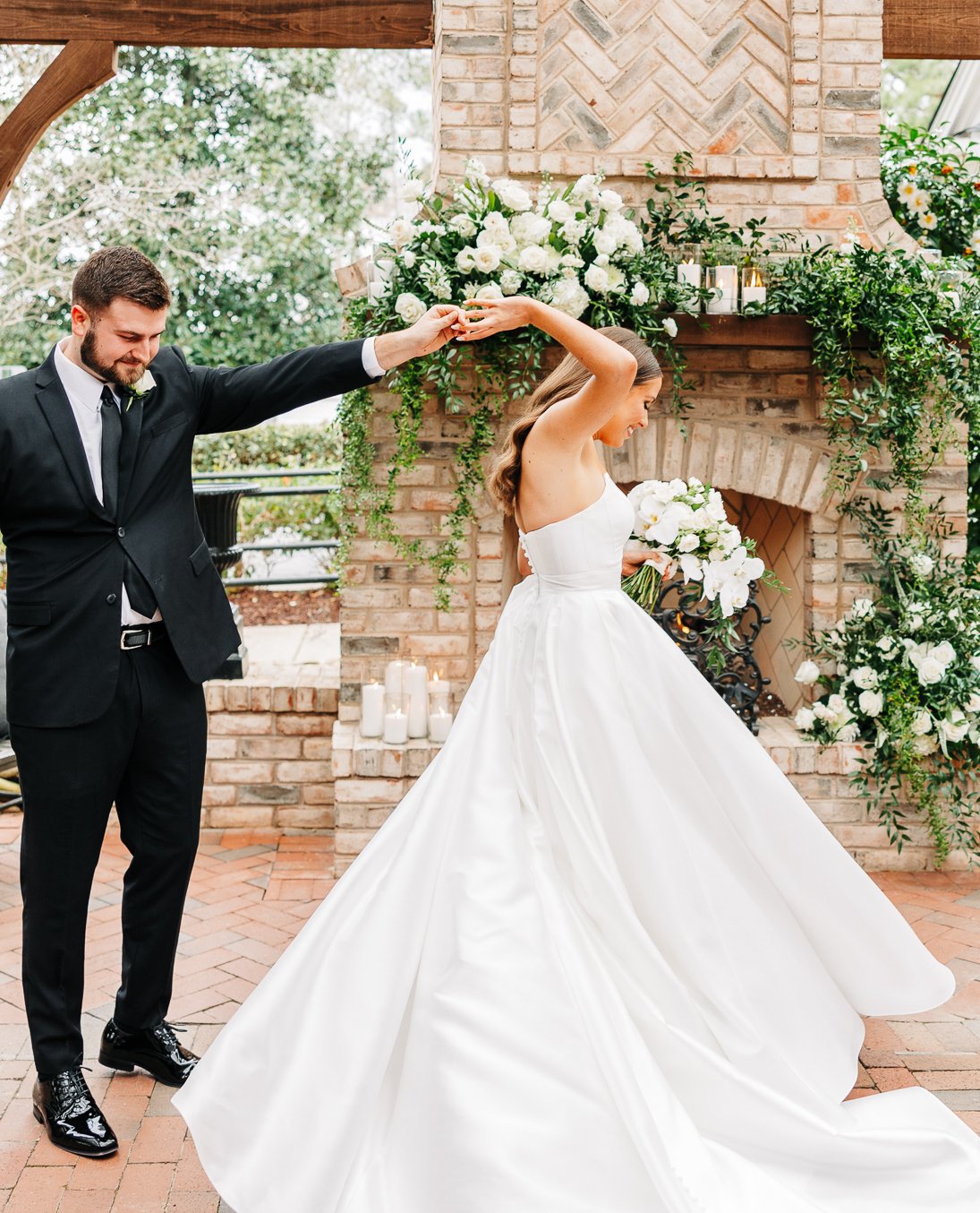 WINTER WEDDING DAYS