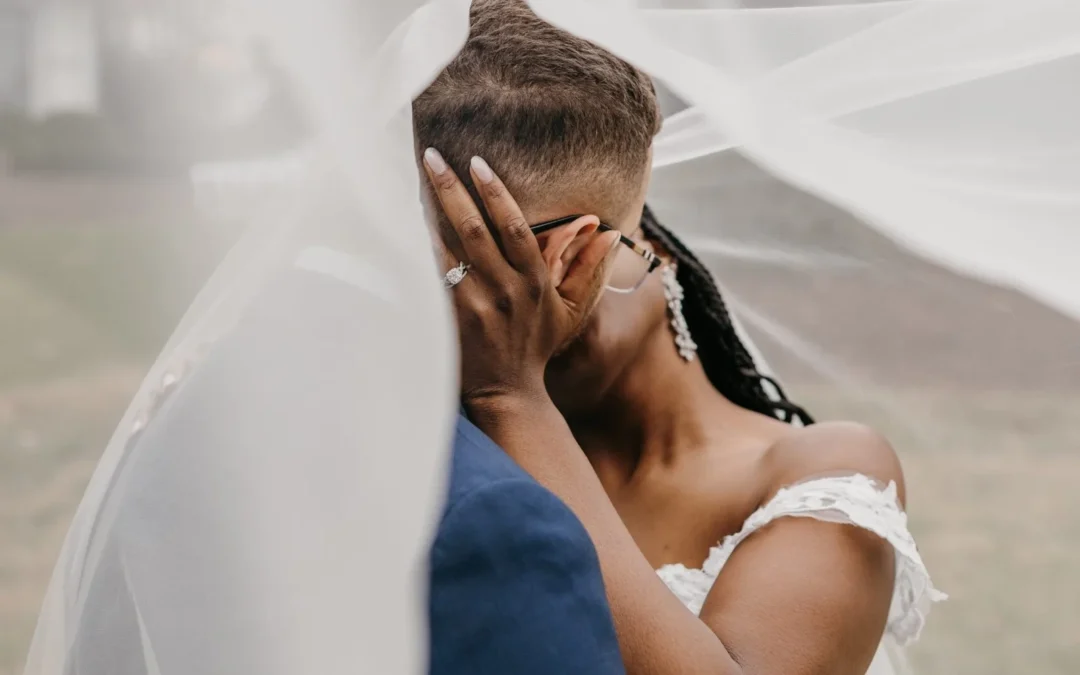 CANDACE + BRETT’S EARLY WINTERTIME NUPTIALS