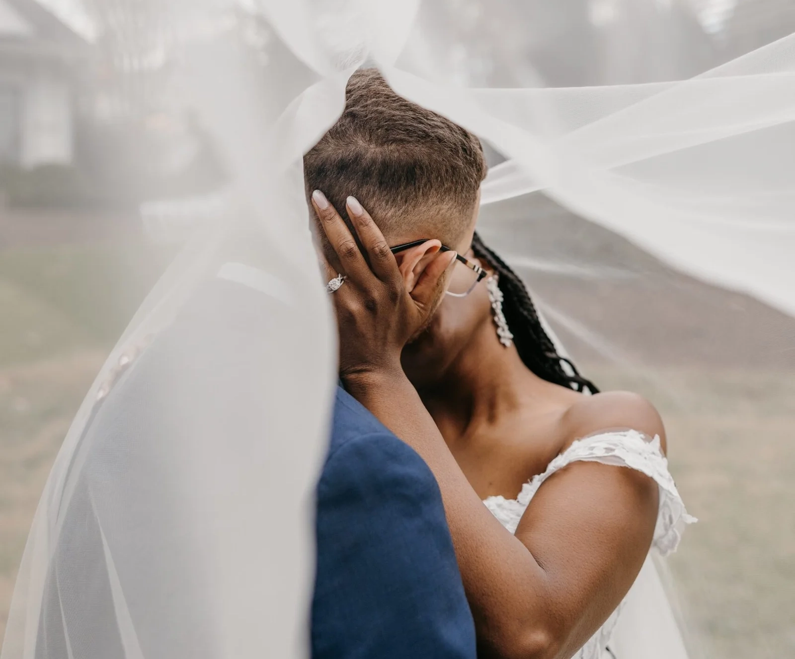 CANDACE + BRETT’S EARLY WINTERTIME NUPTIALS